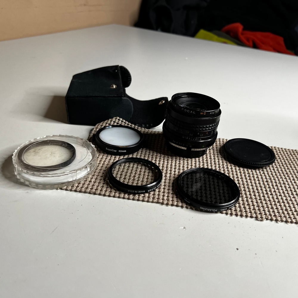 Focal MC Auto 28mm f/2.8 Lens Bundle with ExpoCap Tiffen and Vivitar Filters
